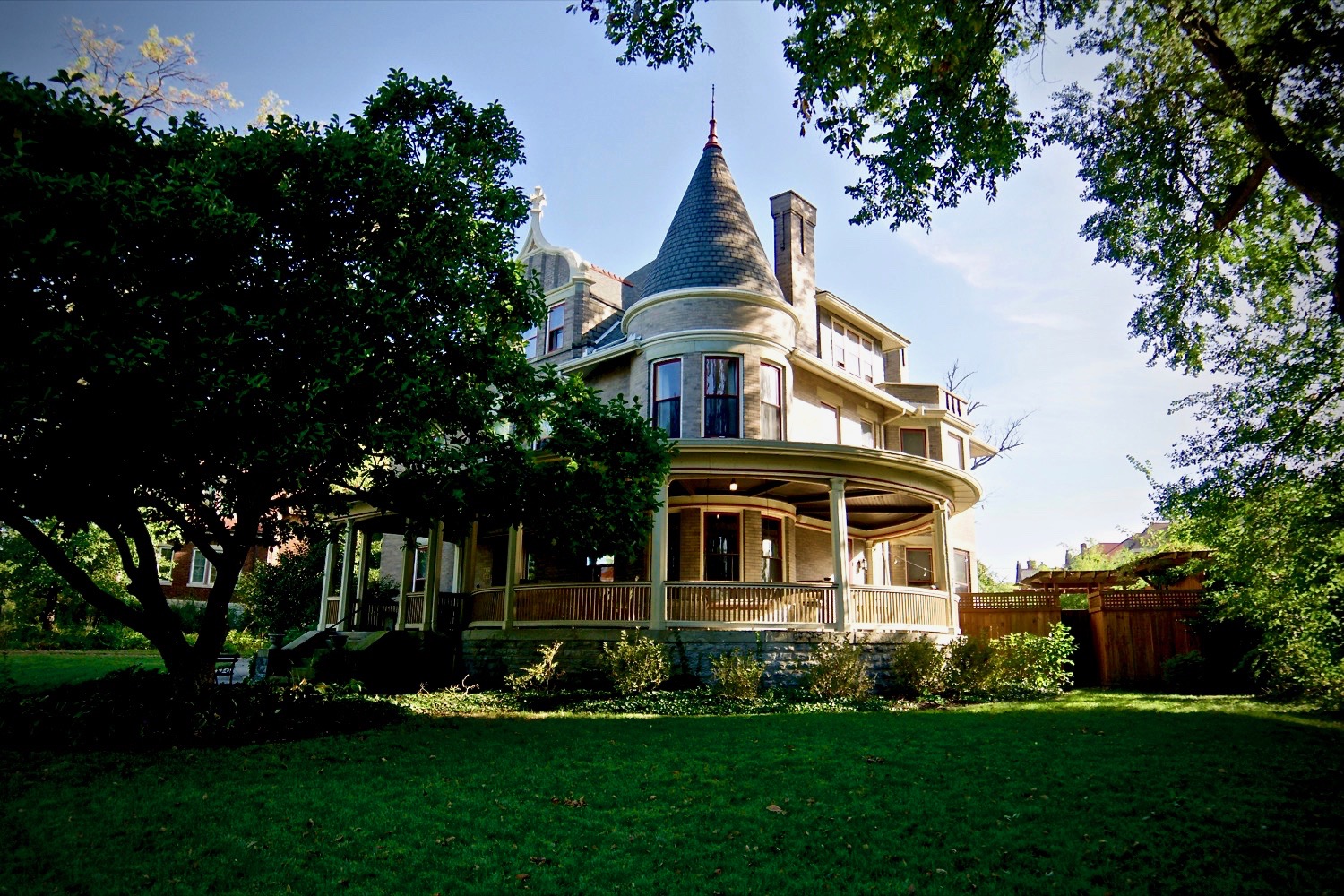 North Avondale Is a Treasure Trove of Beautiful, Historic Architecture