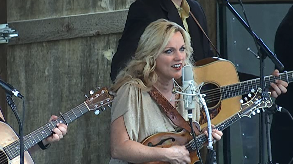 Rhonda Vincent reflects on family bluegrass festival KTVO