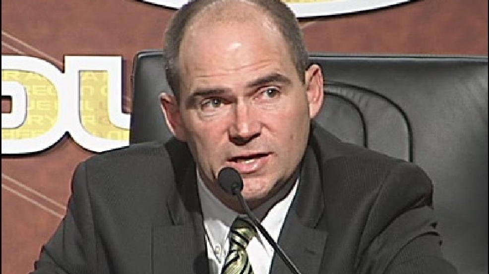 helfrich-signing-day-2014.jpg