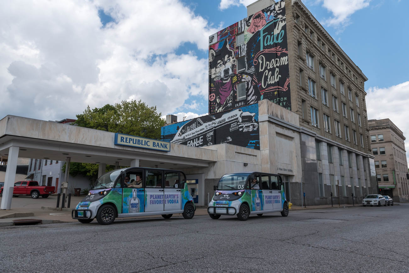 These UniqueLooking Cabs Are FREE Electric Taxis Downtown Cincinnati