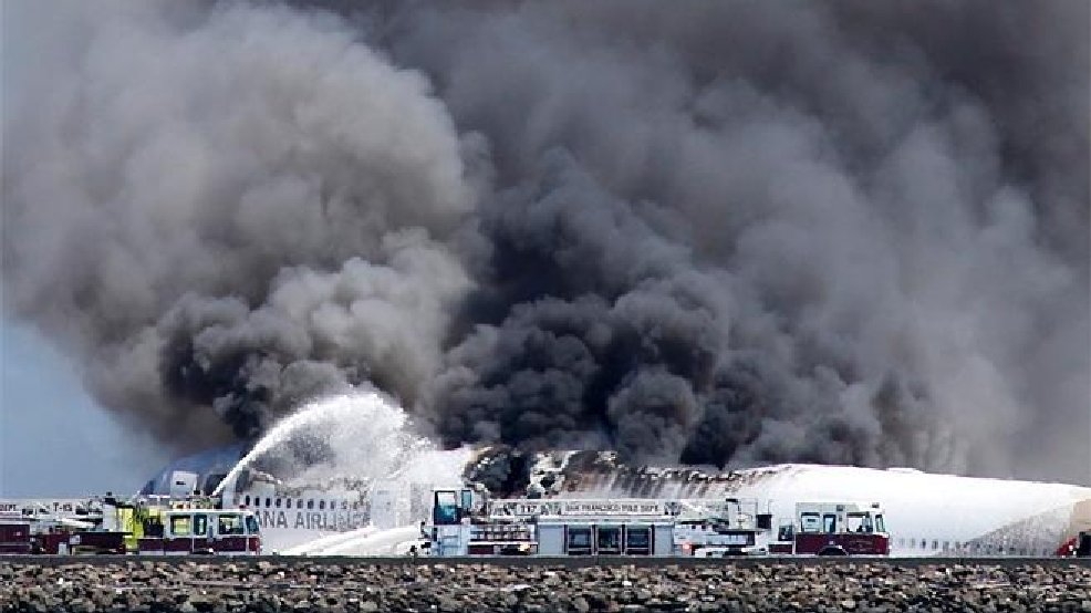 130706_130706_San_Francisco_Airliner_Crash_13.jpg
