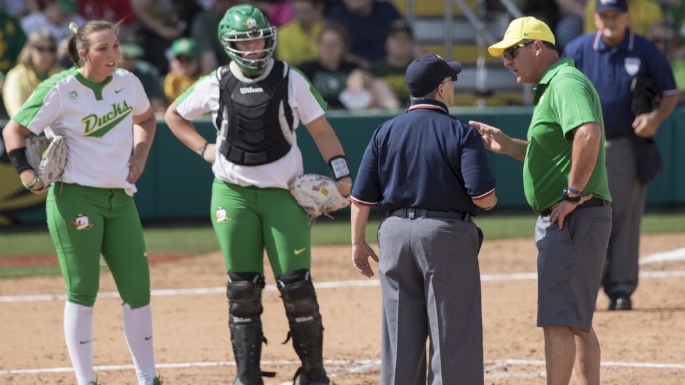 Duck softball coach Mike White leaving Oregon for Texas KMTR