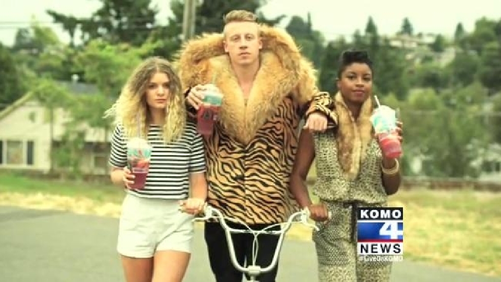 130520_mackelmore.png_BIM.jpg